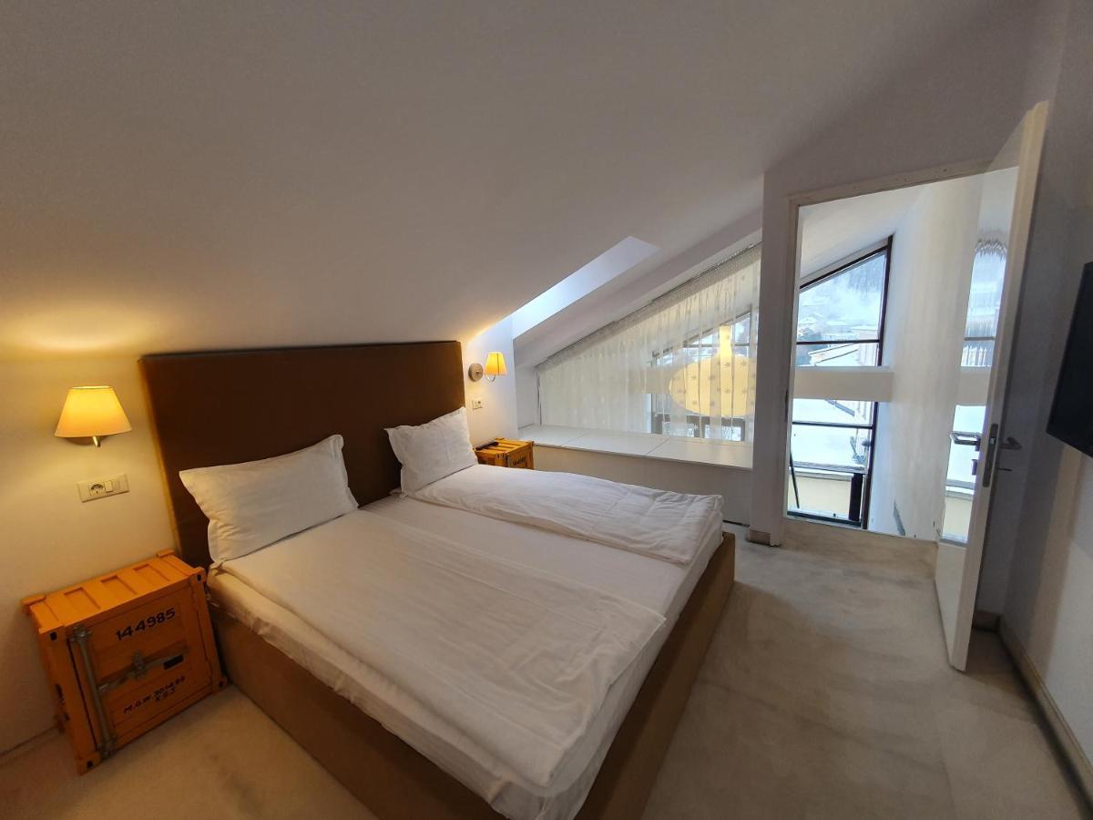 Apart Hotel Vlad Tepes Braşov Eksteriør bilde