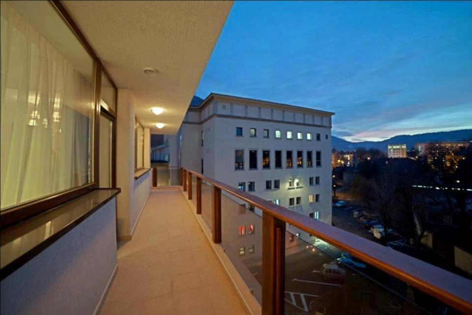 Apart Hotel Vlad Tepes Braşov Eksteriør bilde