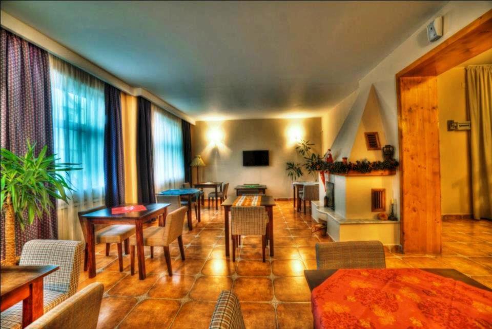 Apart Hotel Vlad Tepes Braşov Eksteriør bilde