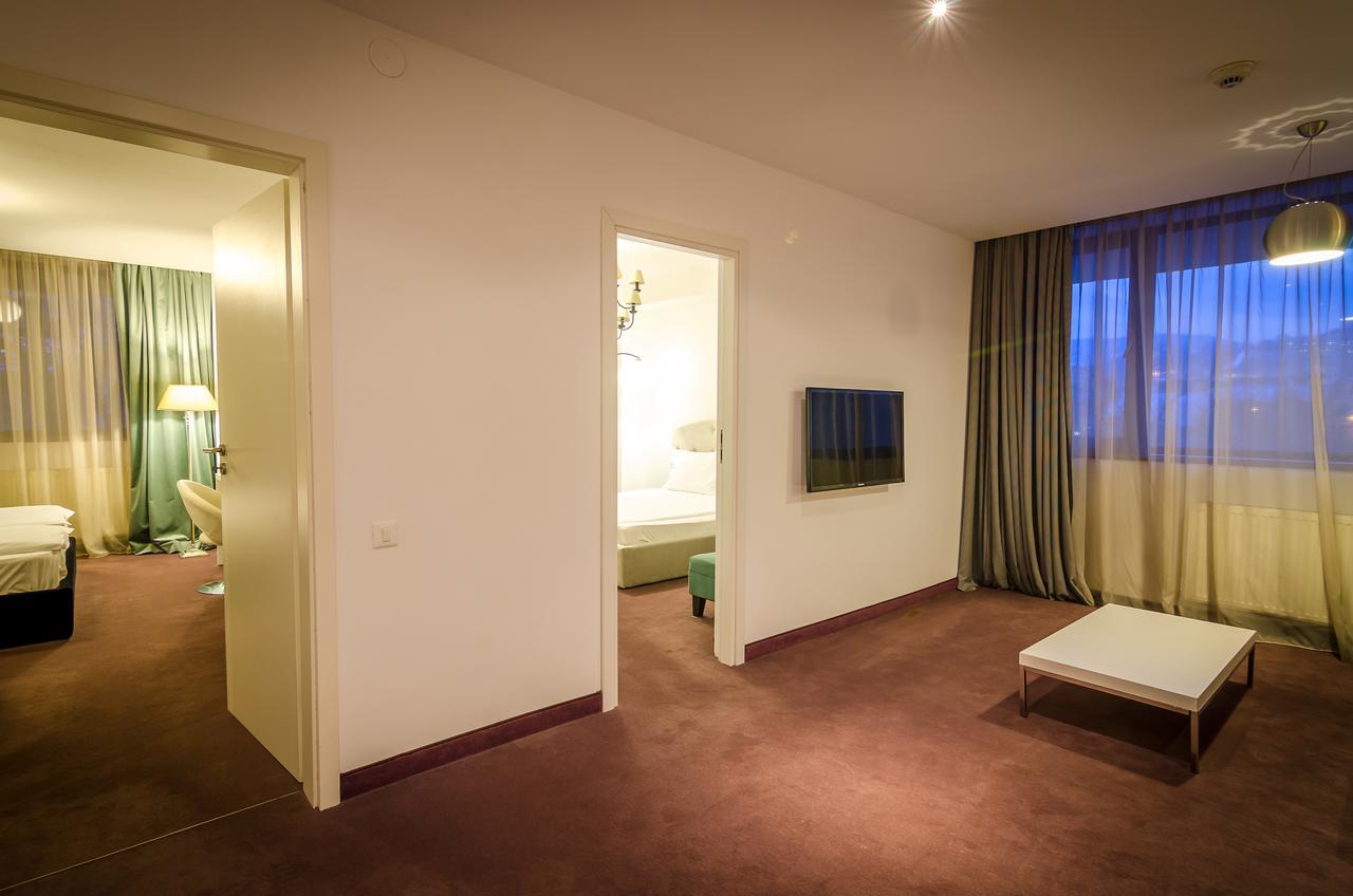 Apart Hotel Vlad Tepes Braşov Eksteriør bilde
